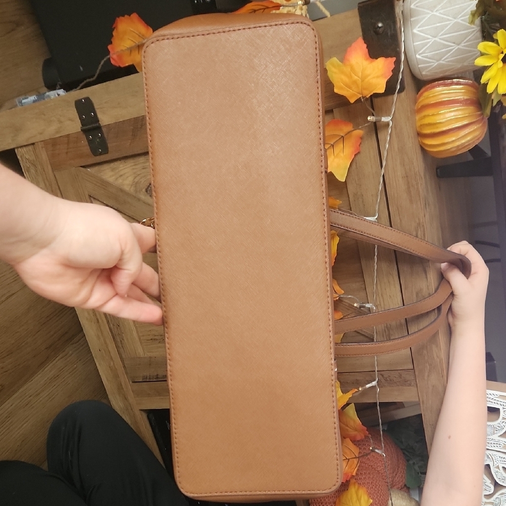 Michael Kors Tan Leather Tote - Picture 5 of 9